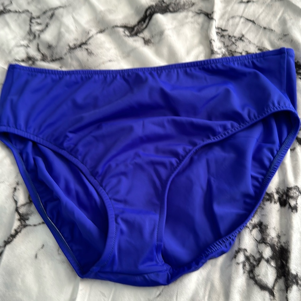 NWOT 26 Venus bathing suit bottom